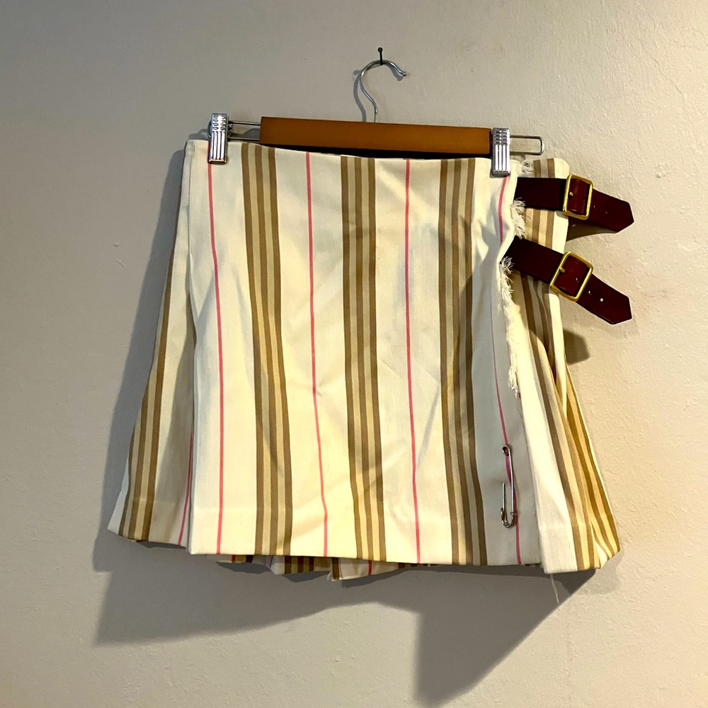 Burberry Pleated Mini Skirt